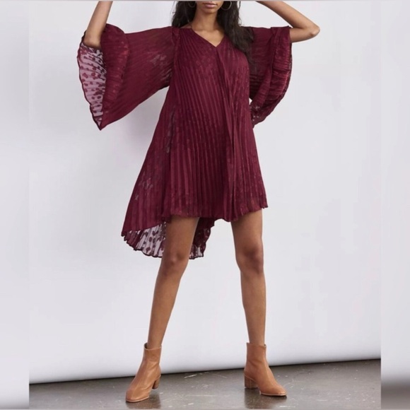 Anthropologie Toulon Pleated Mini Dress in Plum Size Small NEW - Picture 2 of 8